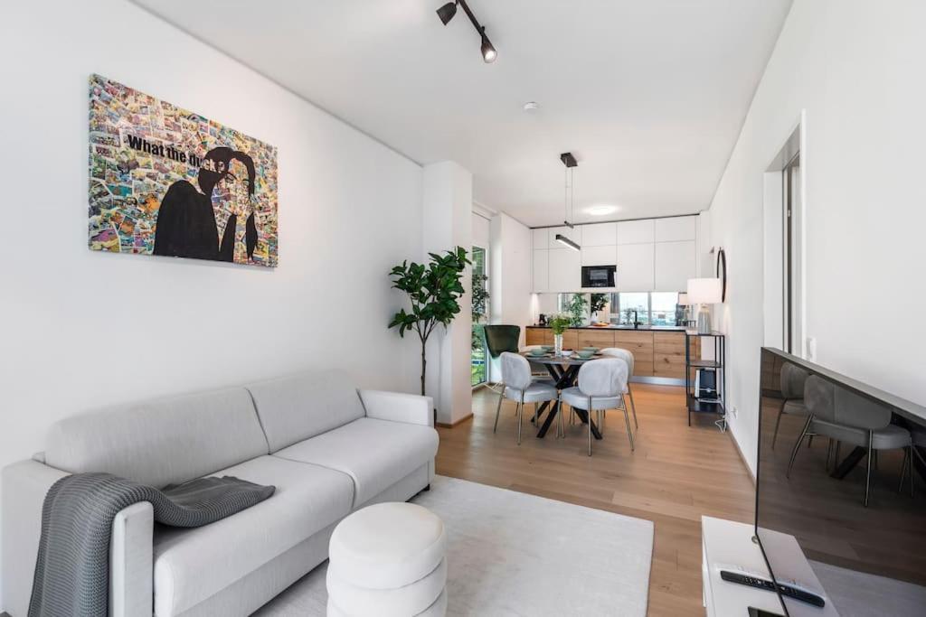 Design Apartment With Amazing View Over Vienna Viena Exterior foto