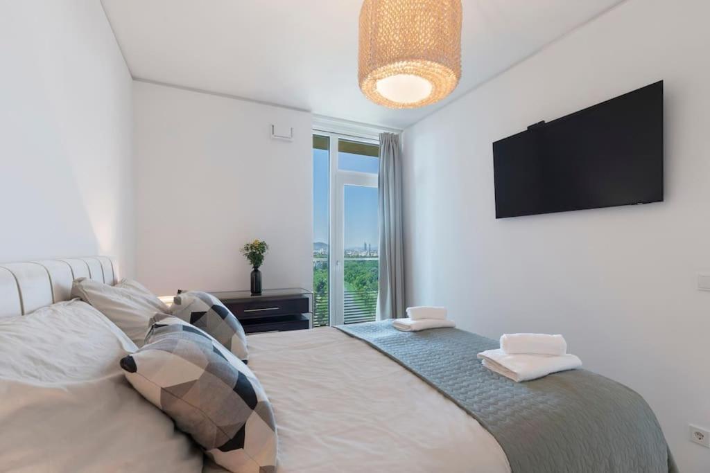 Design Apartment With Amazing View Over Vienna Viena Exterior foto